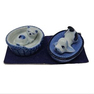 CAT & DOG ceramic figurines blue Beagle & sleeping cat in basket miniatu…
